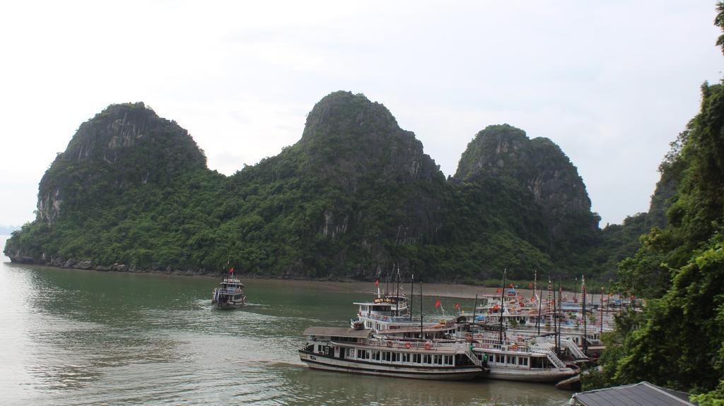 Thuy Duong Ha Long Hotel Екстериор снимка